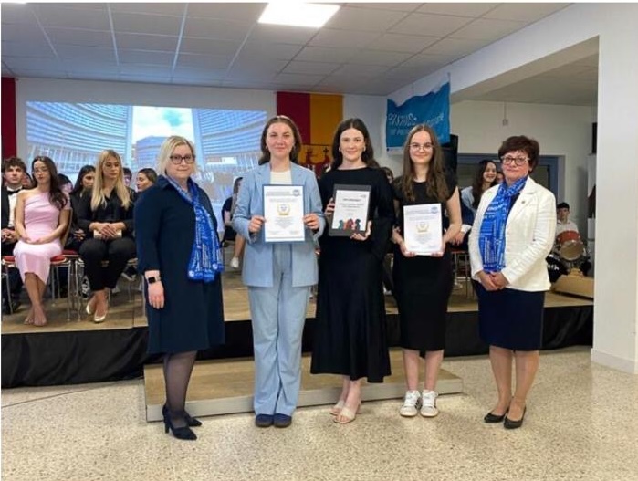 Anerkennungspreis für Diplomarbeit „Female Leadership